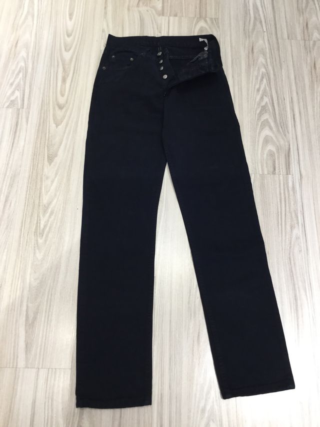 Pantalón nuevo con etiquetas