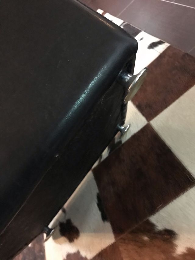 Puf de piel marrón de segunda mano por 35 € en Valencia en WALLAPOP