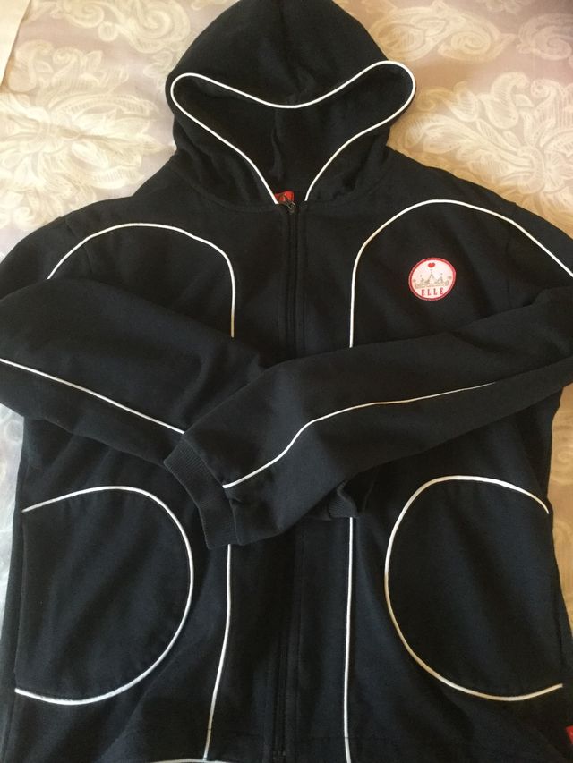 Sudadera Elle negra con raya blanca