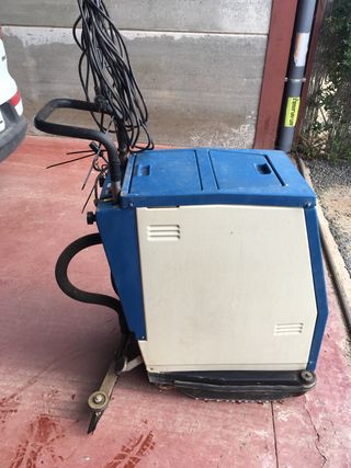Fregadora industrial de segunda mano en WALLAPOP