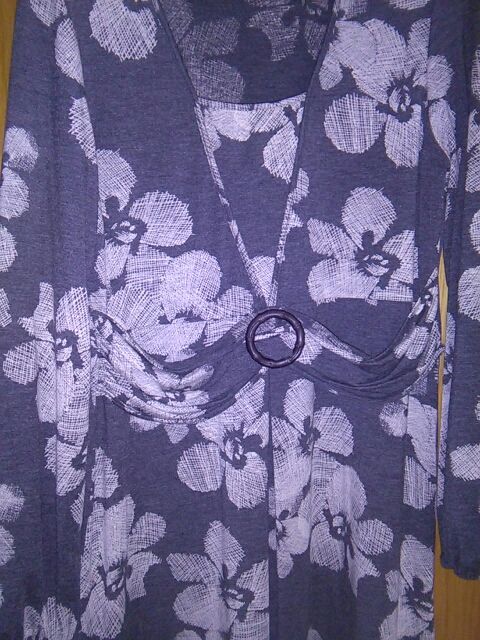 vestido color gris y blanco talla 44