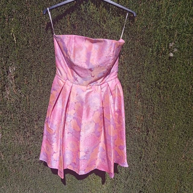 Vestido corto rosa flores Dolores Promesas Heaven
