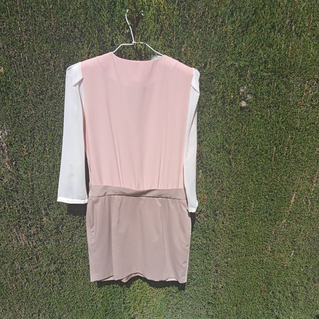 Vestido BCBG Bicolor nude y rosa vestido invitada