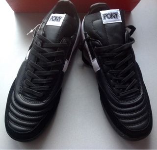 BOTAS FUTBOL\\/ARBITRO PONY de segunda mano en Portugalete en WALLAPOP