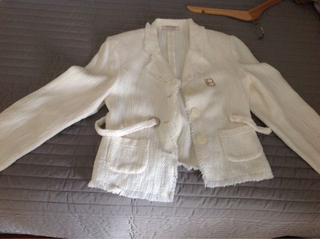 Traje de niña talla 6-8 Laura Biagiotti