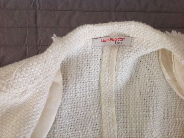 Traje de niña talla 6-8 Laura Biagiotti