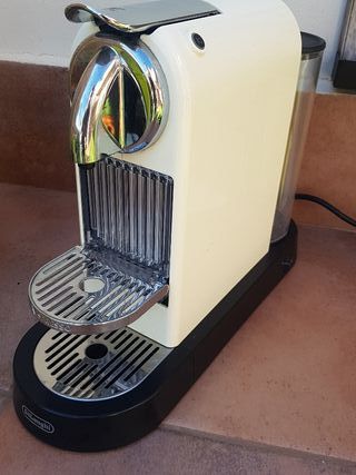 CAFETERA DE\\' LONGHI CITIZ BLANCA de segunda mano por 60 EUR en Churra  Cabezo de Torres en WALLAPOP