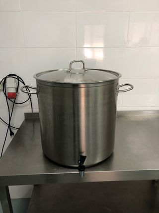 Olla acero inoxidable con grifo. de segunda mano por 243 Olla acero inoxidable de segunda mano en WALLAPOP