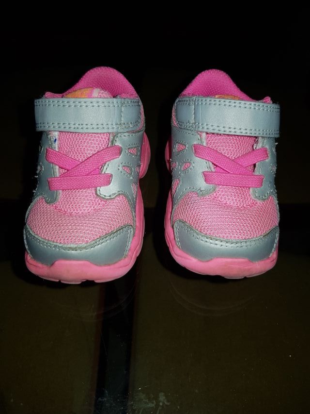 Monumento Mínimo Obsesión Nike TALLA 18,5 para niña. de segunda mano por 25 € en Valencia en WALLAPOP Monumento Mínimo Obsesión Nike TALLA 18,5 para niña. de segunda mano por 25 € en Valencia en WALLAPOP