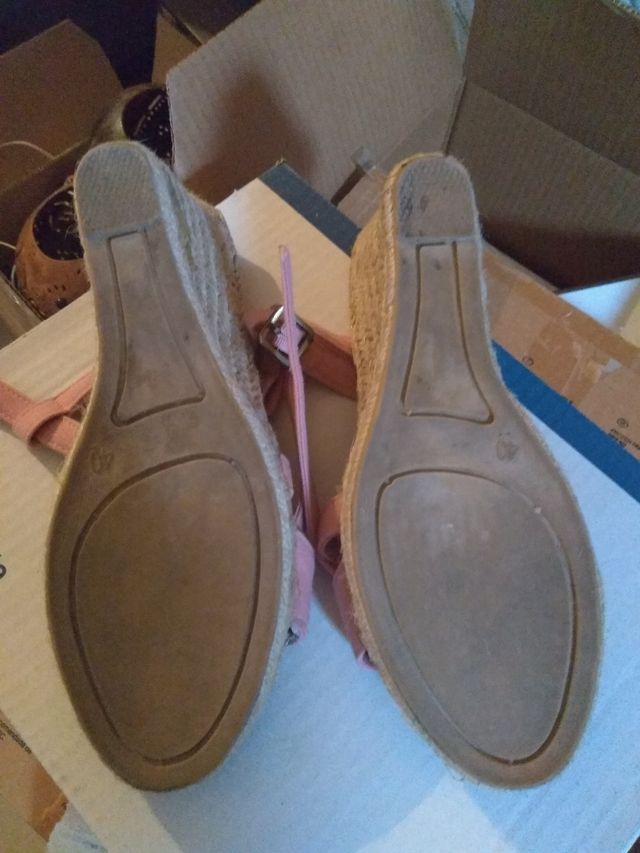 2 pares de sandalias de esparto 39