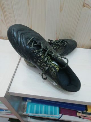 botas de futbol talla 40
