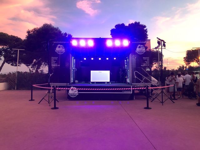 Escenario móvil para todo tipo de eventos