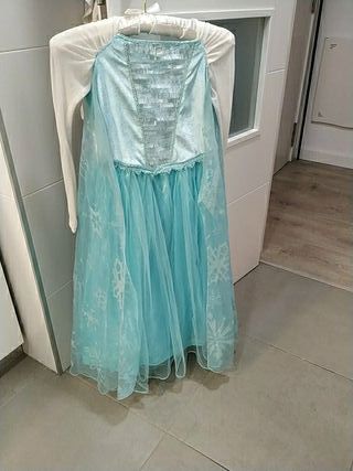 Disfraz Elsa original Disney de segunda mano por 10 EUR en Los Tomillares  en WALLAPOP