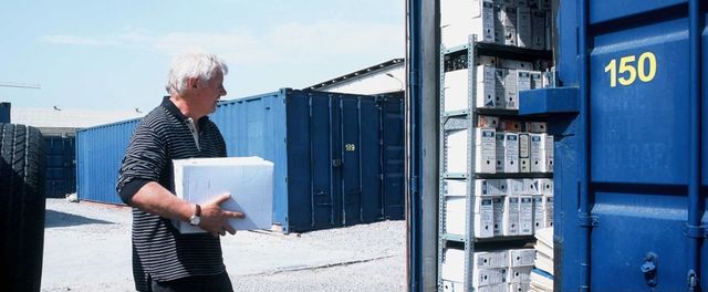 GUARDAMUEBLES TRASTEROS ALMACEN