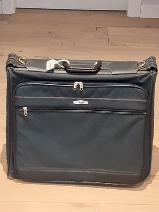 Maleta portatrajes Samsonite de segunda mano por 10 EUR en A Coruña en  WALLAPOP