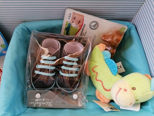 TODO EL LOTE BEBÉ SIN ESTRENAR