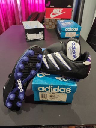 LIQUIDACION..ADIDAS QUESTRA BOTAS FUTBOL COLECCION de segunda mano por 30  EUR en O Porriño en WALLAPOP