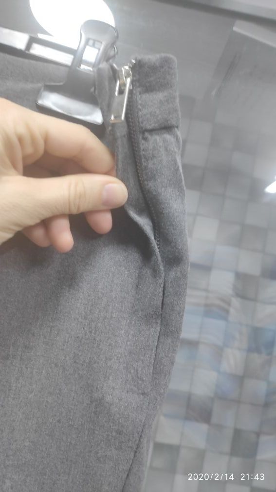 Pantalón Stradivarius talla 40