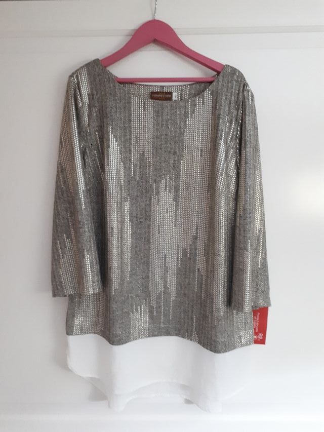 Camiseta dorada Fernando Tapia