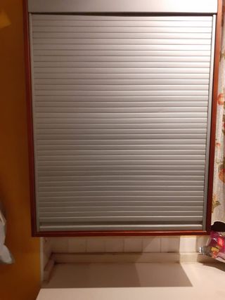 Mueble de cocina con Persiana de segunda mano en WALLAPOP