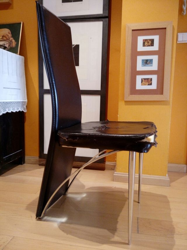 Sedia da pranzo imbottita con schienale alto