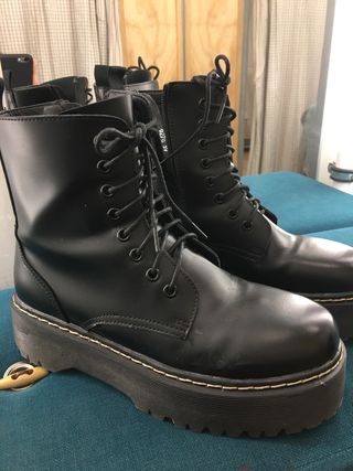 botas tipo dr martens