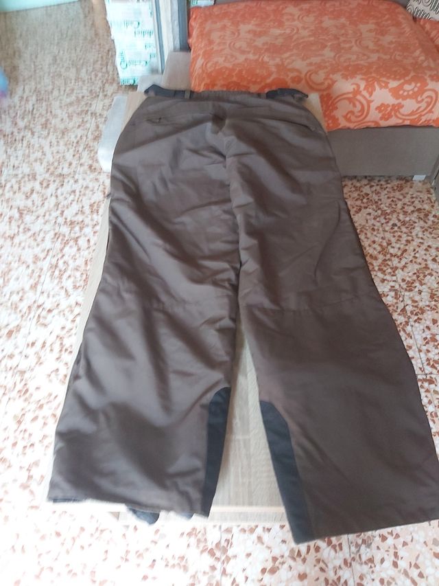 2 pantalónes para la nieve