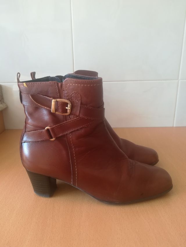 Botines marrones
