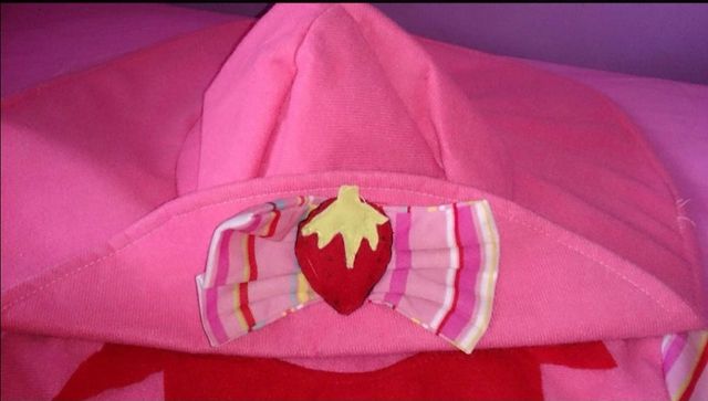 Costume di Torta di Fragole. Taglia 2 anni.