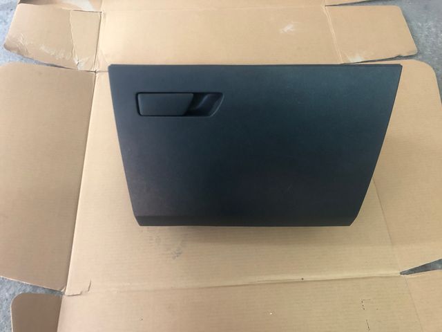 Guantera Seat Leon 5F