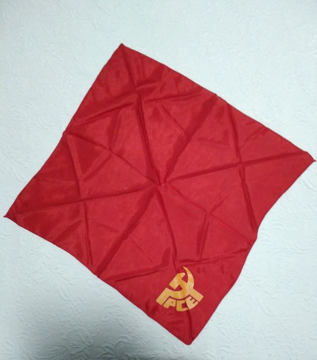 Pañuelo original PCE.