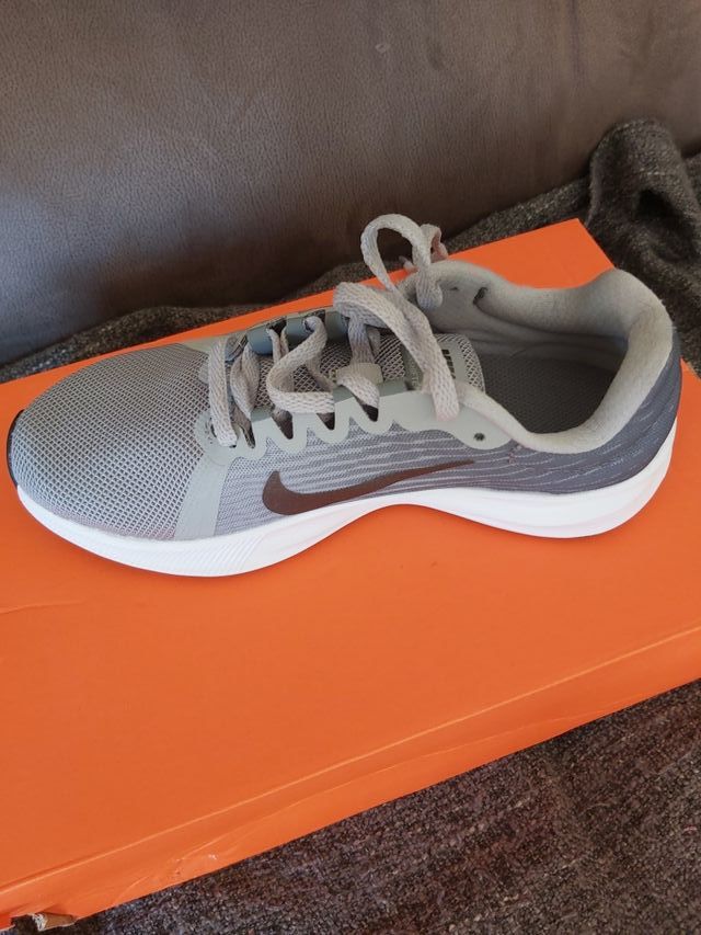 Patrocinar De acuerdo con retirarse Zapatillas Nike niño nuevas talla 36.5 de segunda mano por 22 € en Zaragoza en WALLAPOP Patrocinar De acuerdo con retirarse Zapatillas Nike niño nuevas talla 36.5 de segunda mano por 22 € en Zaragoza en WALLAPOP