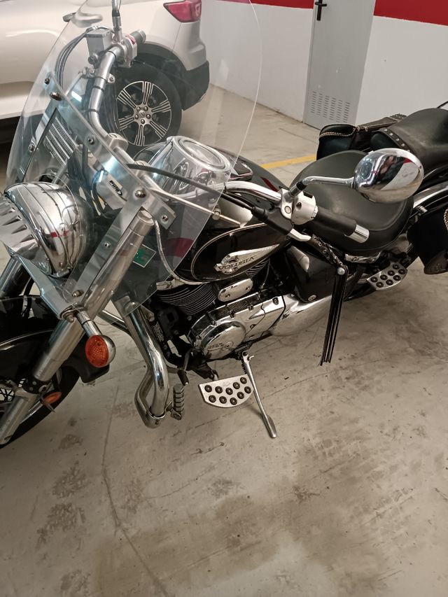 Moto custom de segunda mano por 4 300 eur en motril en wallapop