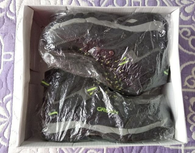 Botas montaña unisex.