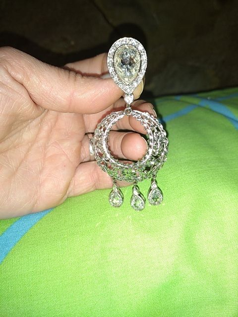 pendientes de Tuca Román