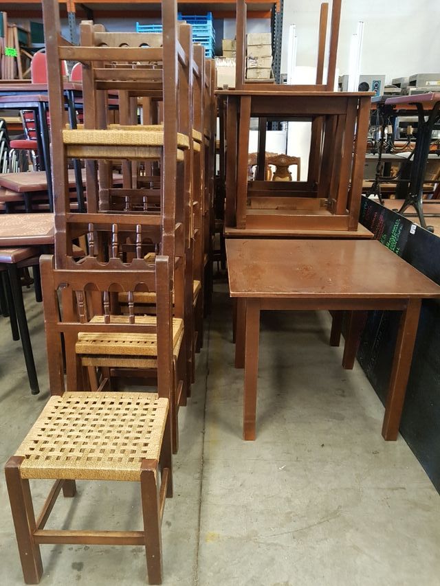 Sillas Y Mesas Madera De Segunda Mano Por 49 En Massanassa En Wallapop