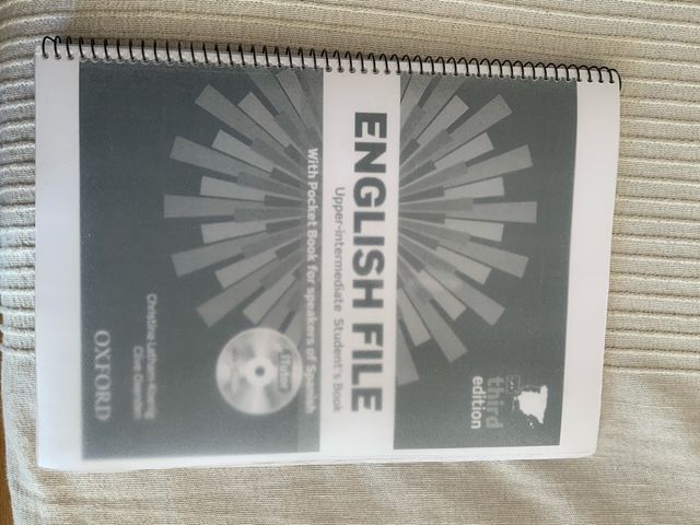 Libro mención de Inglés Facultad Educaci