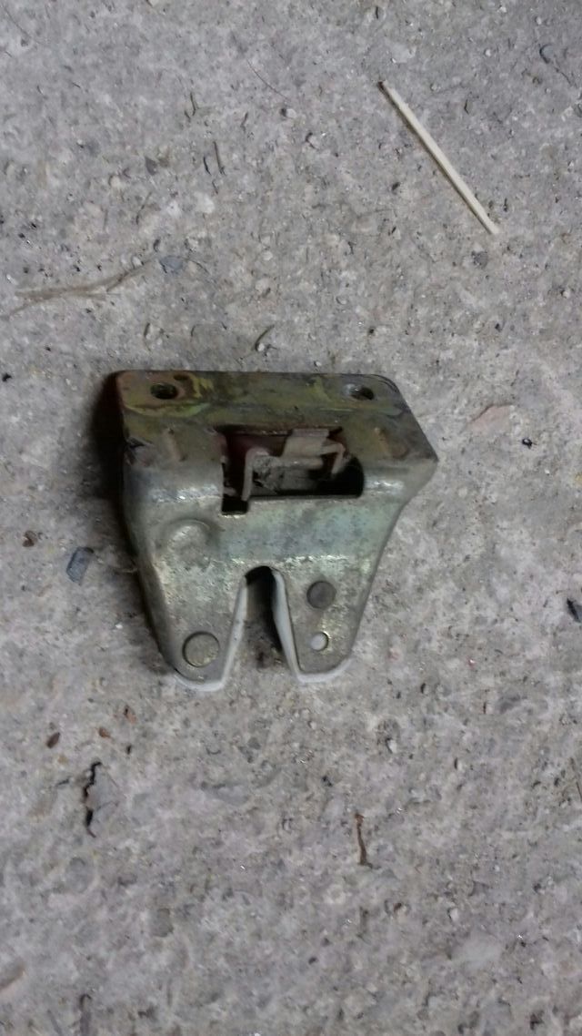 cerradura y servomotor peugeot 205