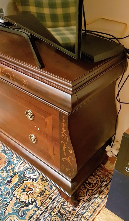 Cómoda madera Cerezo con marquetería de segunda mano por 800 € en