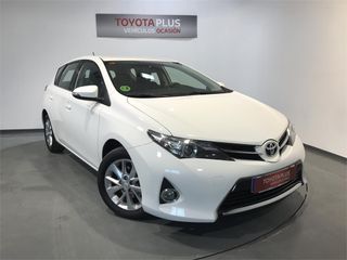 TOYOTA Auris 130 Active