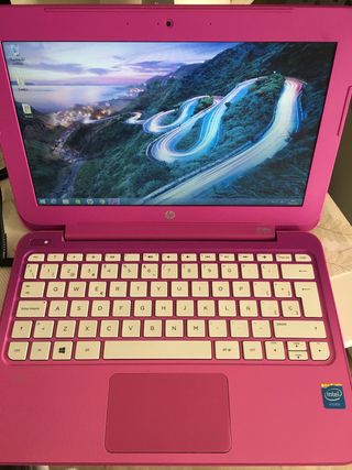 Portátil HP rosa de segunda mano en WALLAPOP