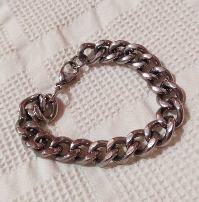 Pulsera de acero