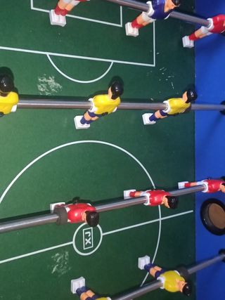 Futbolín de madera de segunda mano por 10 EUR en Doñinos de Salamanca