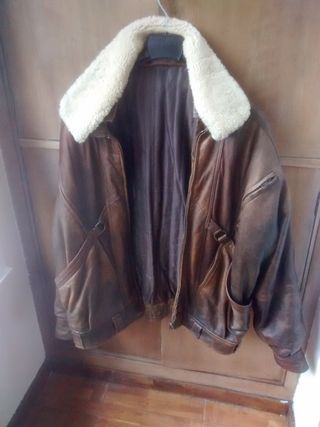 Cazadora de cuero estilo aviador talla Grande de segunda mano por 70 EUR en  Gijón en WALLAPOP