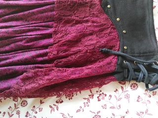 Falda nueva USURKYA S de segunda mano por 25 EUR en Zaragoza en WALLAPOP