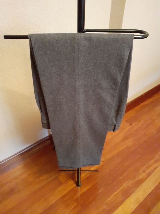 Pantalón gris claro de Lotus GTM