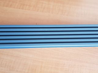 Rejilla ventilación 90 x 9 cm gris de segunda mano por 10 EUR en Les Fonts  en WALLAPOP