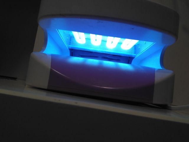 Lámpara semipermanente para manos y pies. Girona.