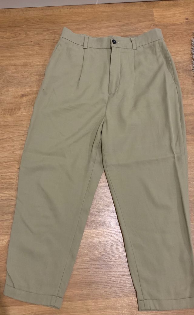 Pantalón Zara