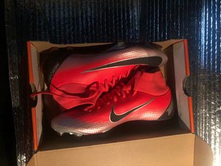 botas futbol con tobillera